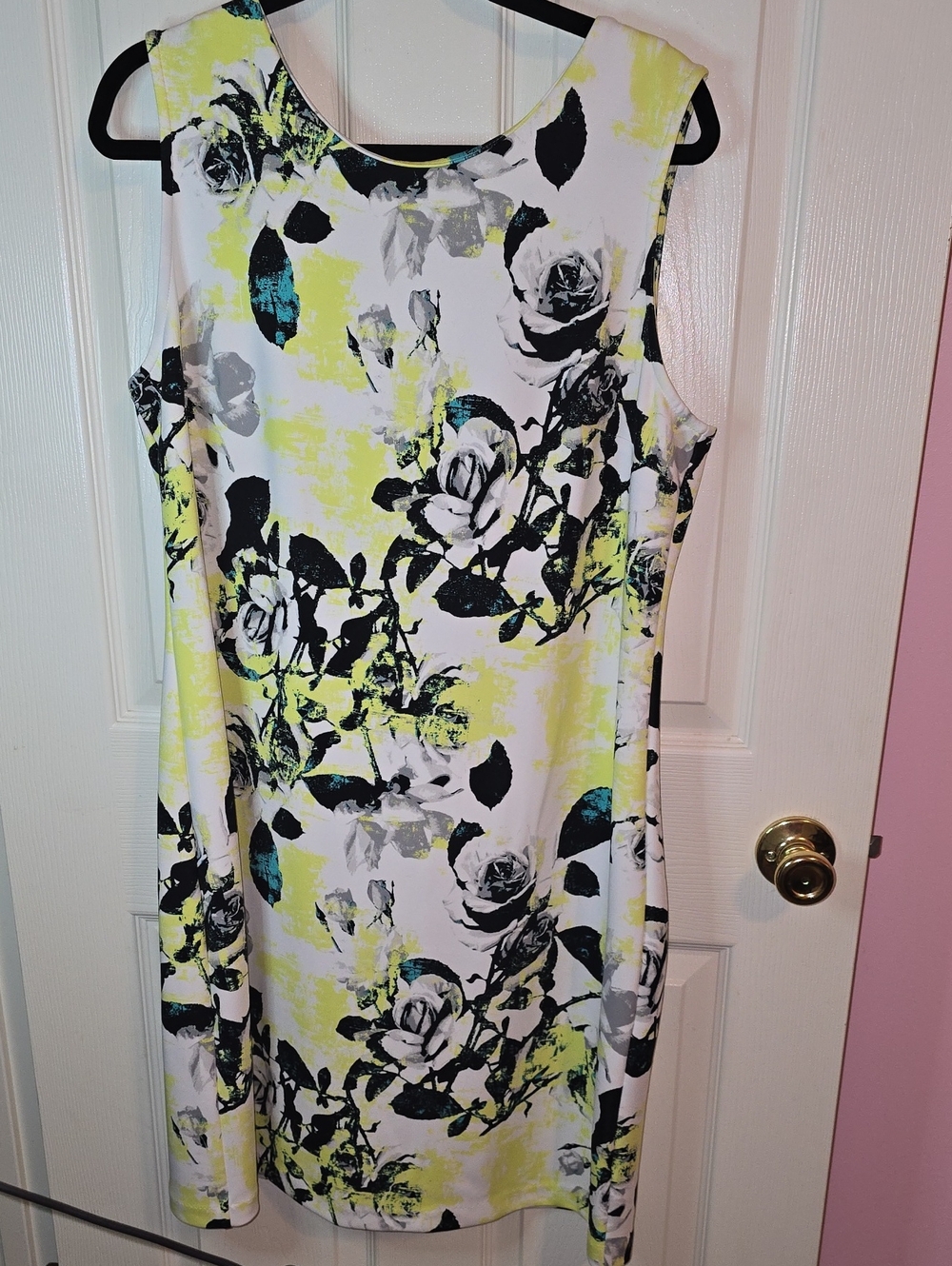 Sleeveless Floral Midi Dress in White and Yellow